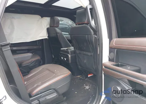 2021 Ford Expedition King Ranch z USA, uszkodzony, nr VIN 1FMJU1PT4MEA64609